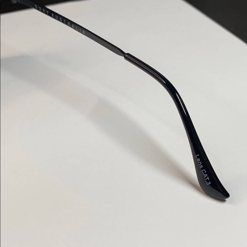 HIGH KEY BLACK QUAY SUNGLASSES - Picture 4 of 12